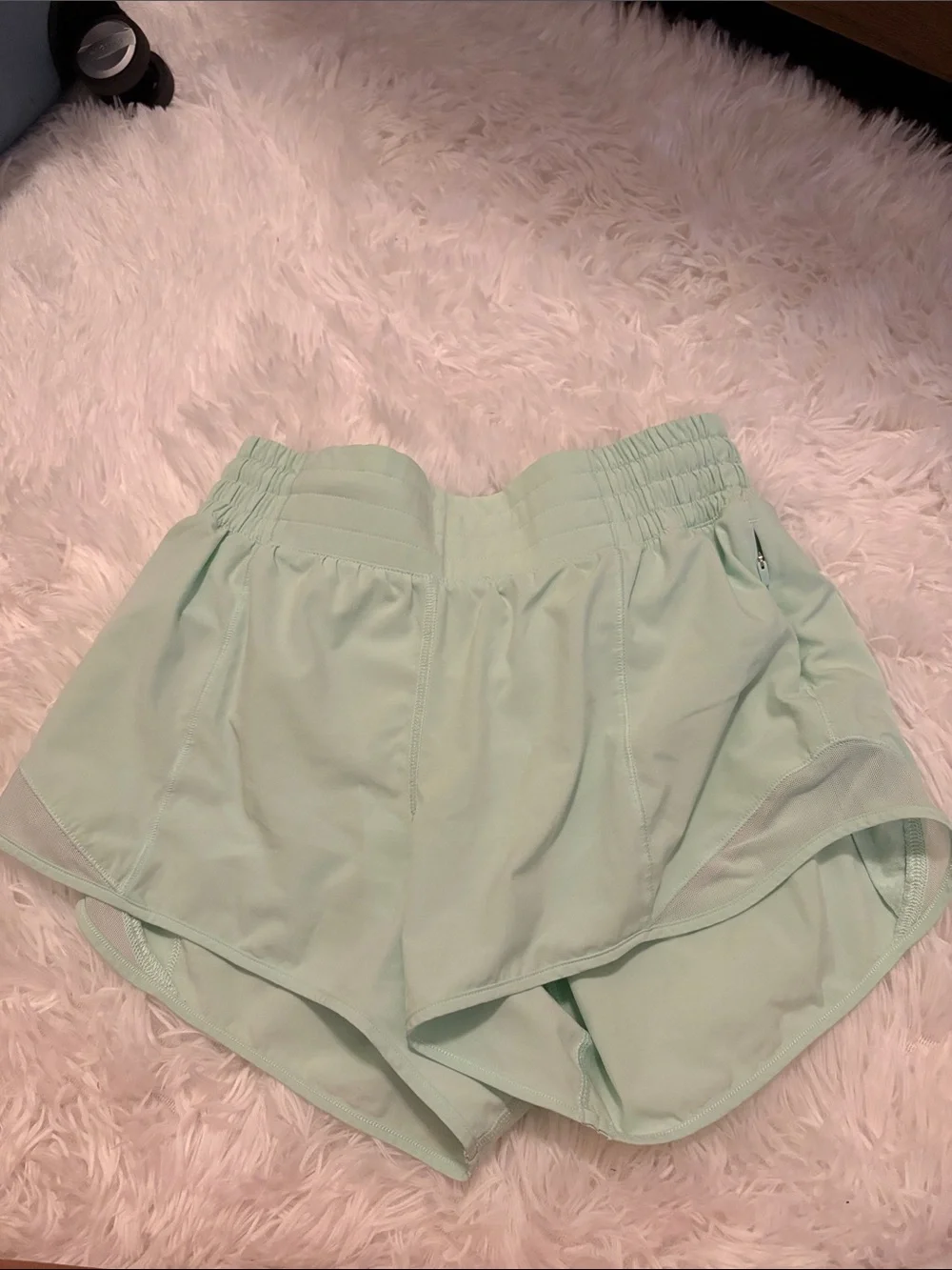 Lululemon Women’s Mint Green Hotty Hot Shorts, Inseam: 2.5 inch